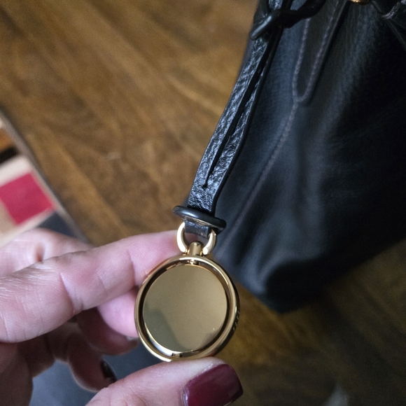 Fossil Jessie Leather Bucket Shoulder Bag-New Without Tags - Picture 2 of 8